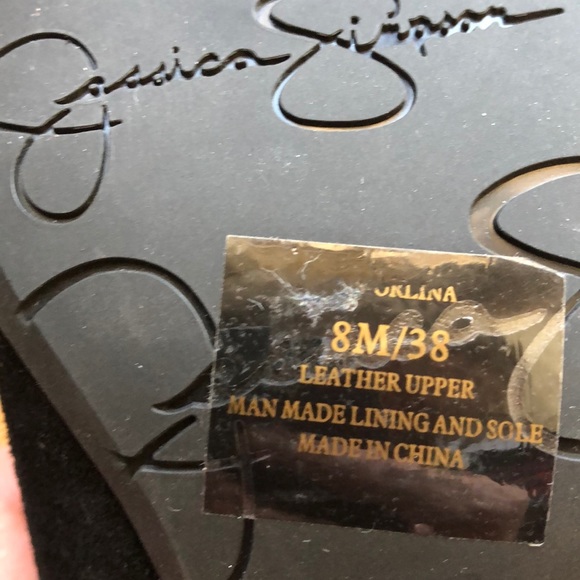 🔥Jessica Simpson Sued cut outs Bootie size 8 - Picture 6 of 7